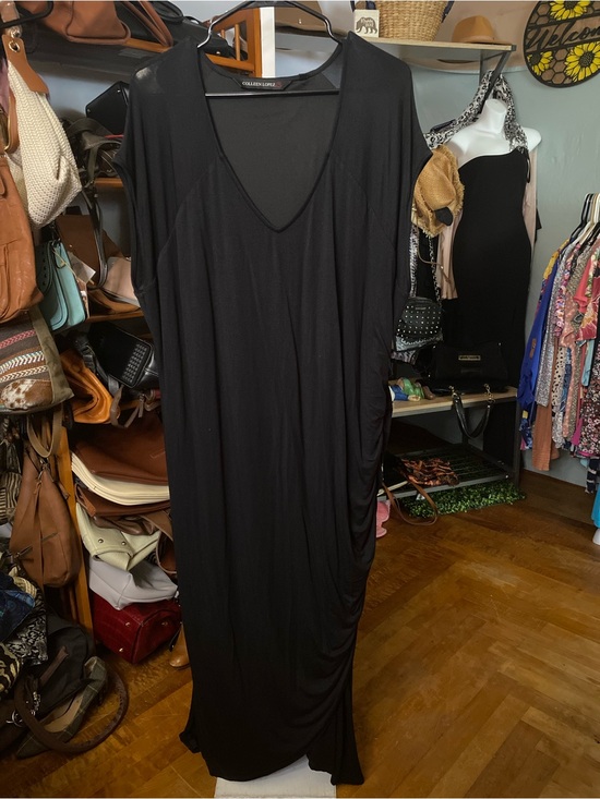 Colleen Lopez Dresses & Skirts - Colleen Lopez Black V-Neck Draped Maxi Dress